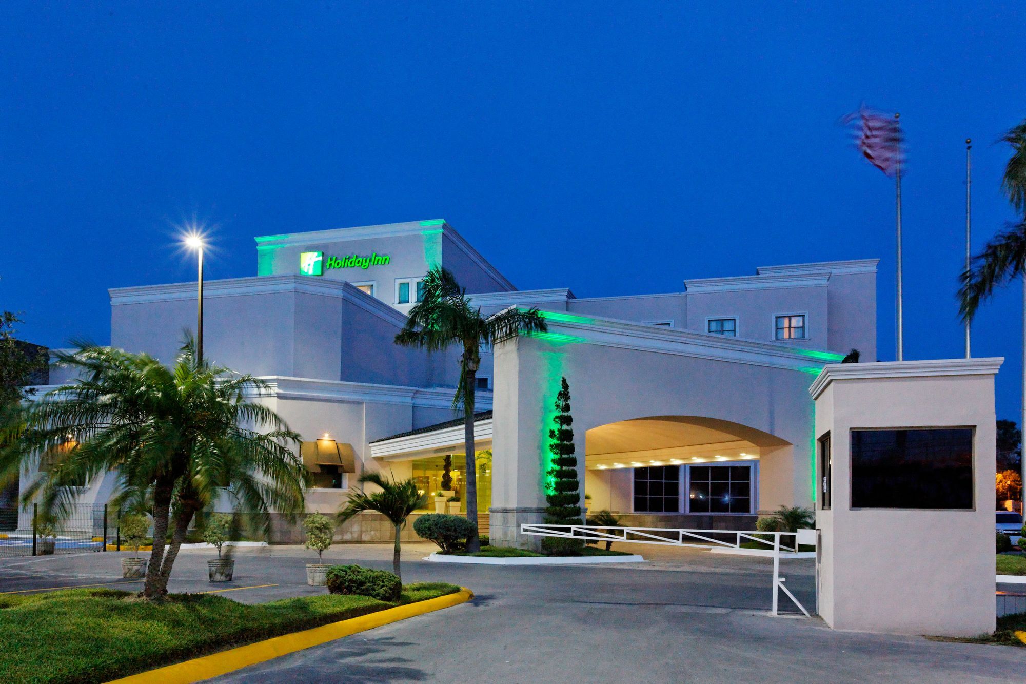 Holiday Inn Reynosa Zona Dorada Exterior photo